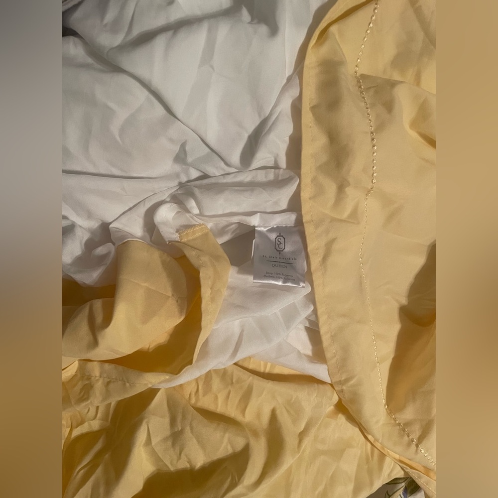 New St. Clair Essentials Queen Bed Skirt
